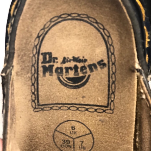 Vintage Dr. Marten’s Star Cutout Slide Sandal - Picture 4 of 6